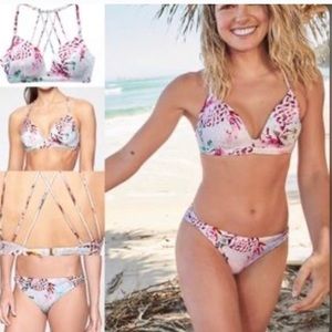Athleta Aqualuxe Lotus Bikini